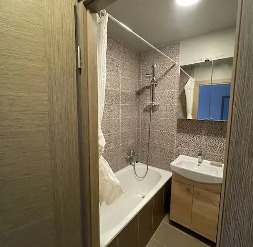 Cozy Flat Close To City Center